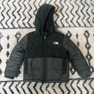 The North Face Kids’ Reversible Winter Jacket - Size 4T in Heather Grey/Black